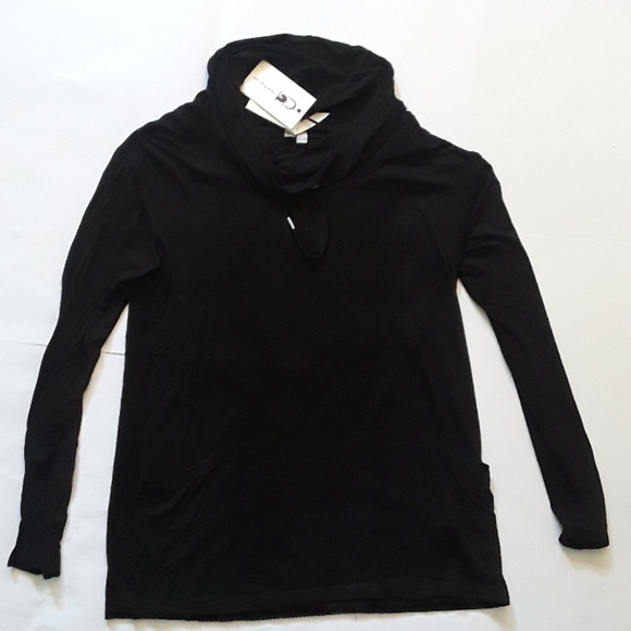 Top - Picture 2 of 5